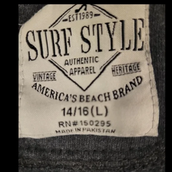 Boys Sporty Surfer Outfit Bundle - Picture 8 of 8